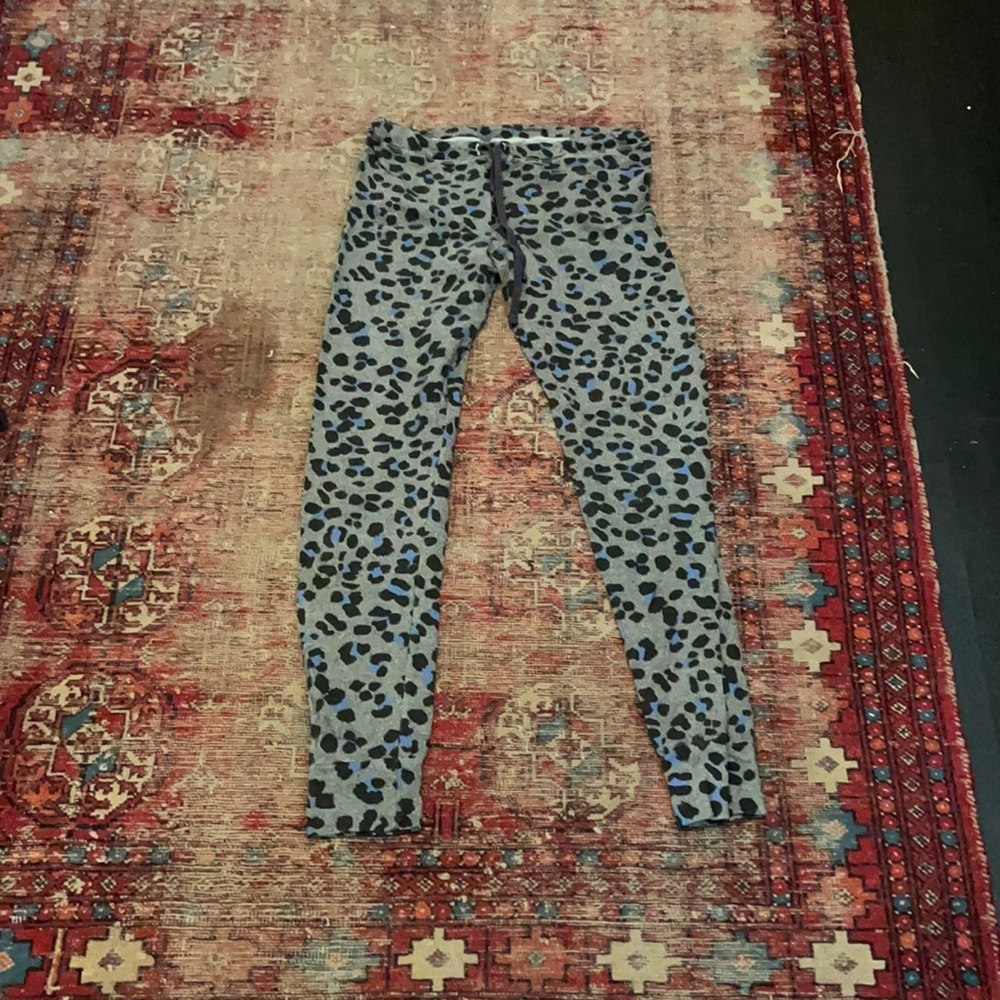 Sundry size 3 sweats